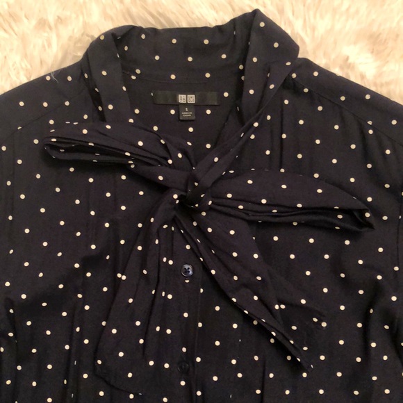 GUC Uniqlo Dark Navy Polka Dot Long Sleeve Button Down Shirt - Picture 3 of 7
